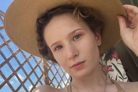 Монеточка* все же избавилась от элитной квартиры в Москве