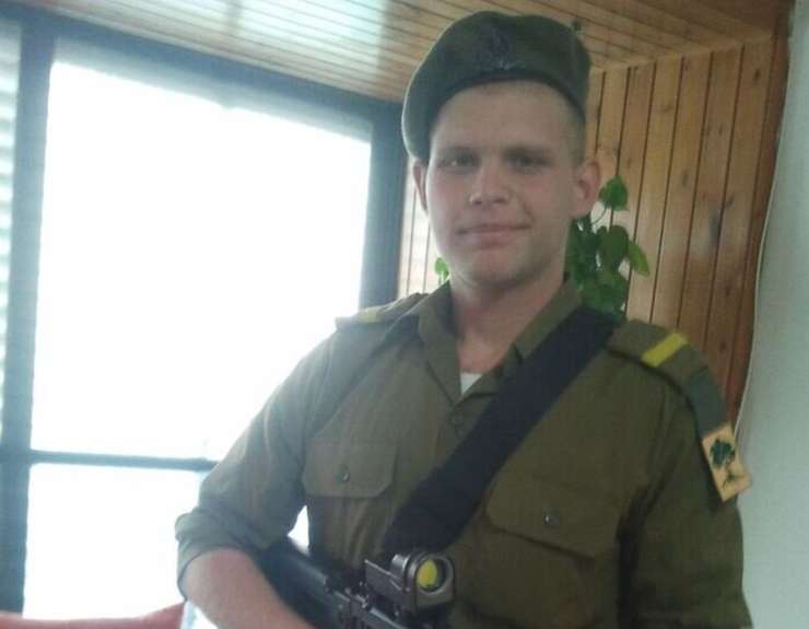 Сын Эвелины Бледанс