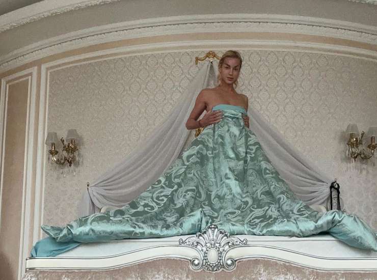 Волочкова опубликовала фото из спальни Волочкова опубликовала фото из спальни