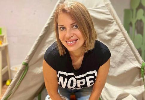 Переплюнула Спирс: Штурм занимается спортом с игрушками для взрослых