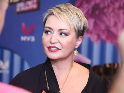 Катя Лель с треком «Мой мармеладный» обошла Тейлор Свифт в мировом чарте