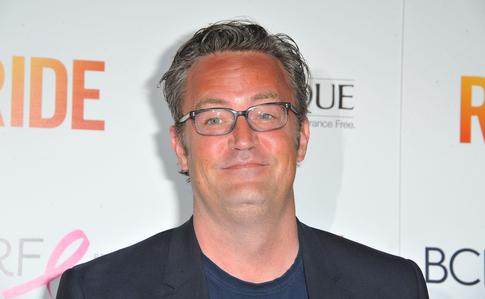 Мэттью Перри перед смертью встречался с таинственной незнакомкой