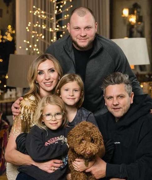 Светлана Бондарчук с семьей