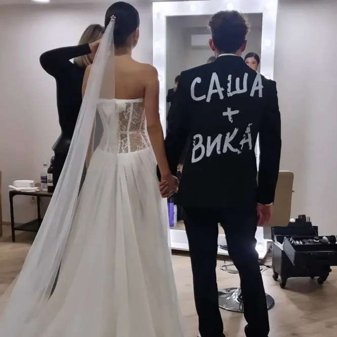 АЛЕКСАНДР ПЕТРОВ И ВИКТОРИЯ АЛЕКСАНДР ПЕТРОВ И ВИКТОРИЯ