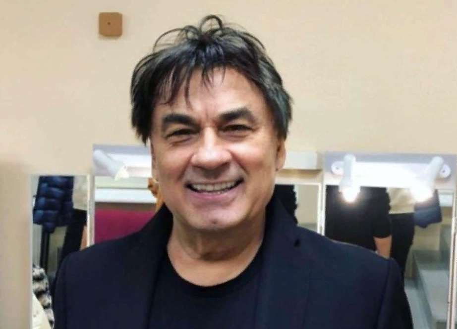 Александр Серов