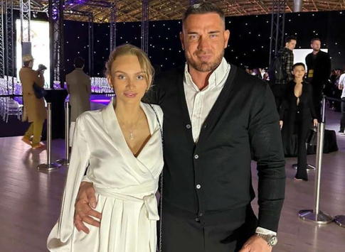 «Моя селедка под шубой»: Омаров сделал роскошный подарок молодой любовнице