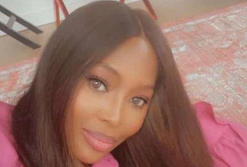 53-летняя Наоми Кэмпбелл показала роскошные ноги на вечеринке у бывшего бойфренда