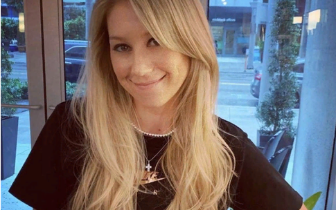 42-летняя Анна Курникова впервые за долгое время вышла в свет