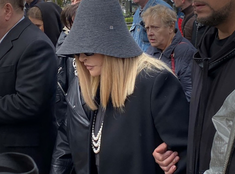 Зачем Пугачева едет в Питер: еще одна версия визита Примадонны в Россию