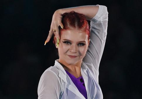 «Бузова же с Клавой Кокой поют»: вокал Саши Трусовой оценили знаменитости