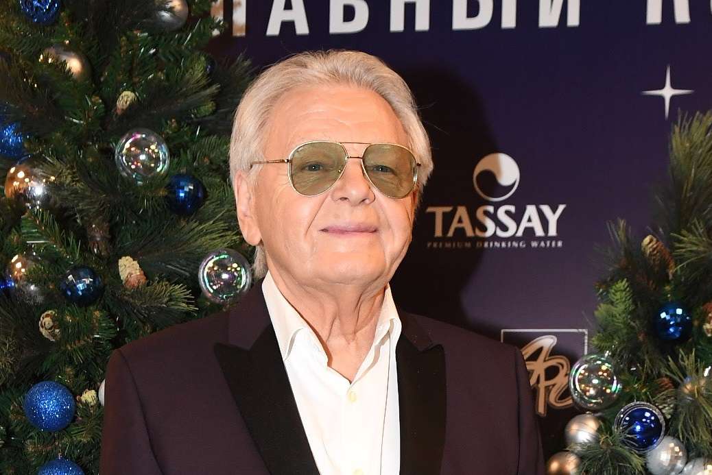 Юрий Антонов