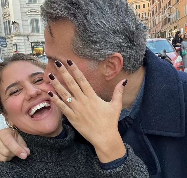 Руфус Сьюэлл с возлюбленной Руфус Сьюэлл с возлюбленной