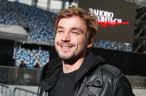 «Он не секси»: Айза предложила лишить Петрова ролей в кино