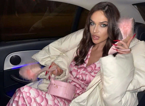 «Это дурной тон!»: Водонаева раскритиковала Айзу за истерику на шоу