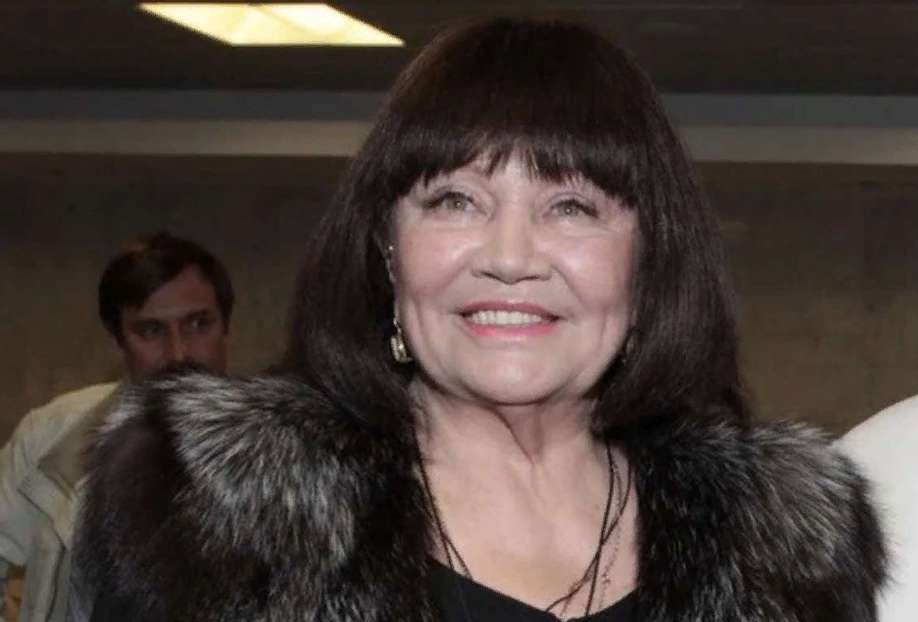 Лариса Лужина