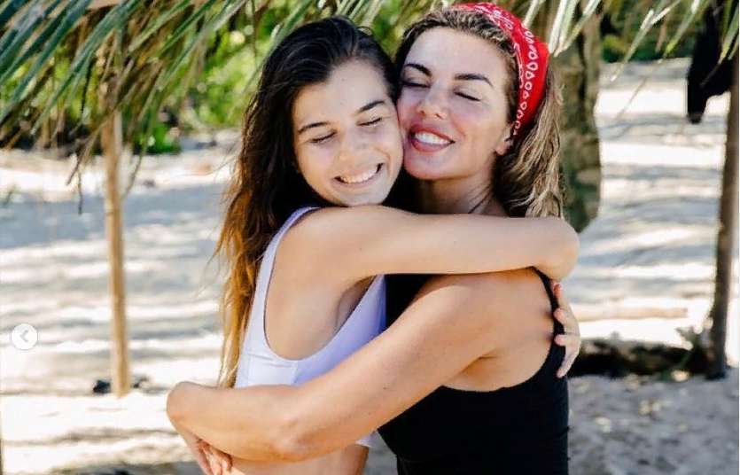 Анна Седокова со старшей дочерью