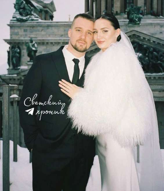 Настя Шаботова с мужем