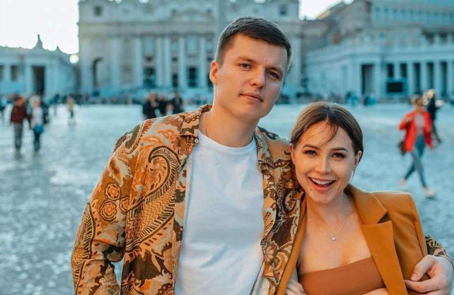 Артем и Валерия Чекалины