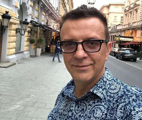 Рому Жукова объявили в розыск из-за полумиллионного долга