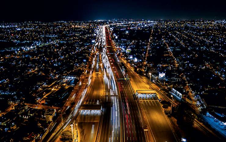 Буэнос-Айрес – столица Аргентины, город, который никогда не спит. Клубные вечеринки начинаются в двенадцать часов ночи и продолжаются до утра