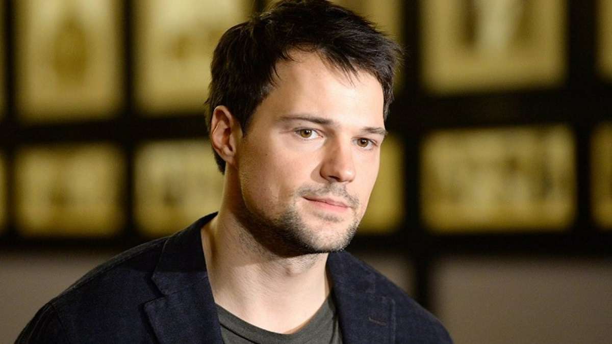 Данила Козловский