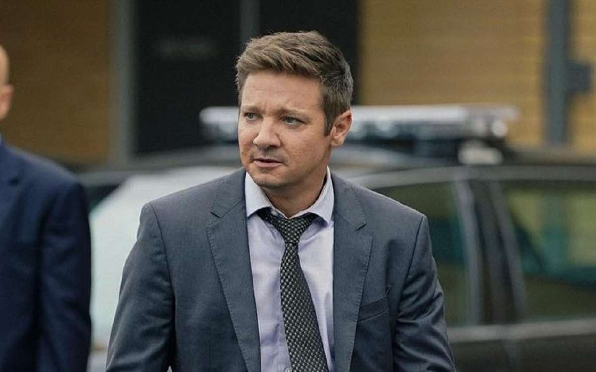 Джереми Реннер