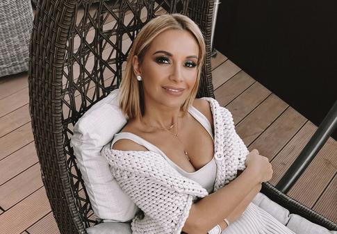 Орлова показала фигуру в купальнике через месяц после родов