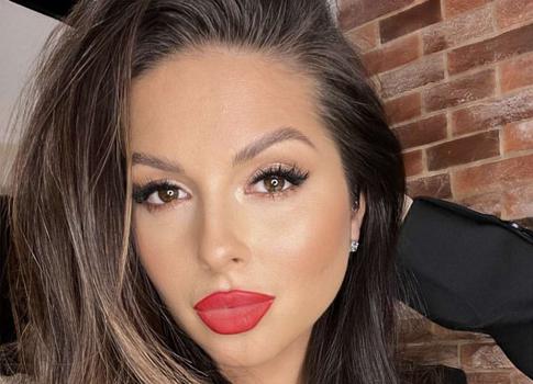 Нюша намекнула о своей третьей беременности