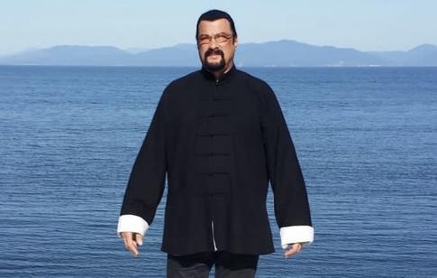 Сын Стивена Сигала был замечен на свидании с русской моделью