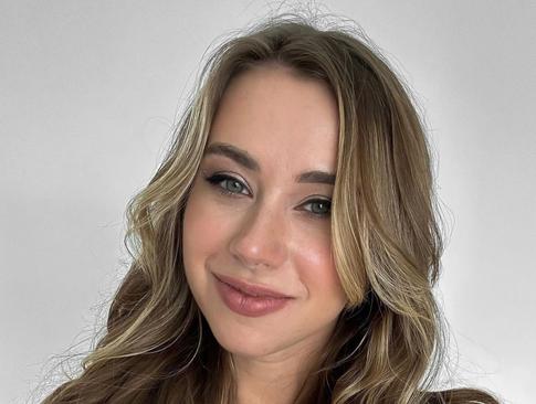 На блогера Александру Митрошину завели уголовное дело за неуплату налогов