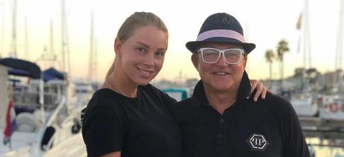 5 звезд, у которых были романы с несовершеннолетними