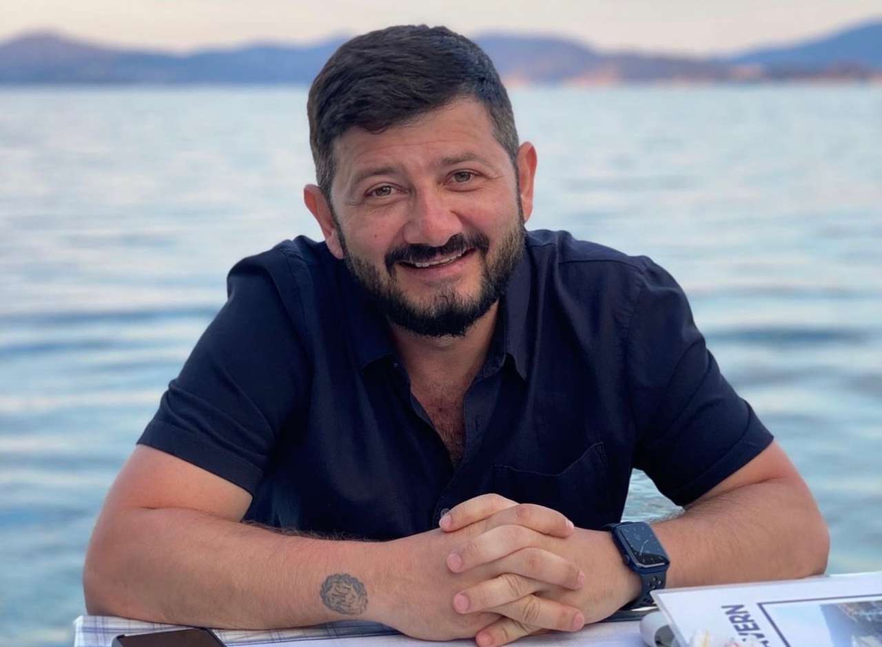 Михаил Галустян