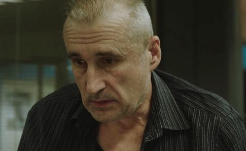 Дочь актера Вадима Волкова опровергла новости о его смерти из-за ДТП с электросамокатом