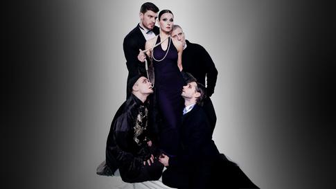 Зойкина квартира, гимн стеклу и звездные войны: чем заняться в мае