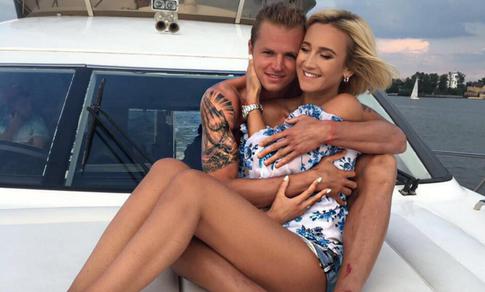 Худшие мужья? Футболисты, которые разбили сердце женам