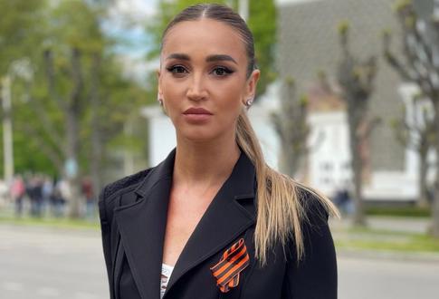 На Бузову набросились с оскорблениями в Цюрихе: «Существо трусливо убежало»