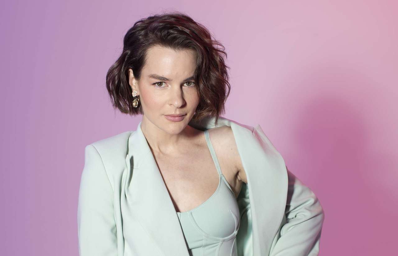 Фото: Екатерина Гончарова Стиль: Евгения Лачина Макияж: Мария Родькина Прически: Мария Соболева