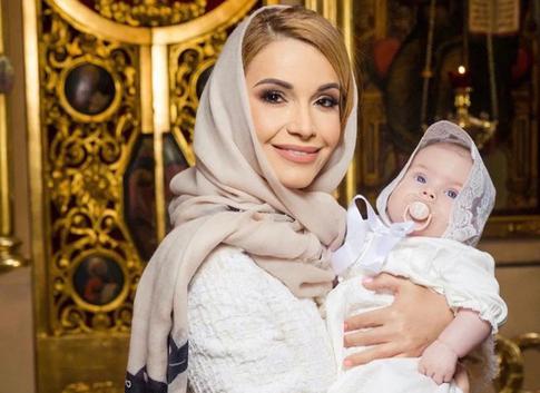 Орлова поделилась впечатлениями от крестин: «Даже прослезилась»