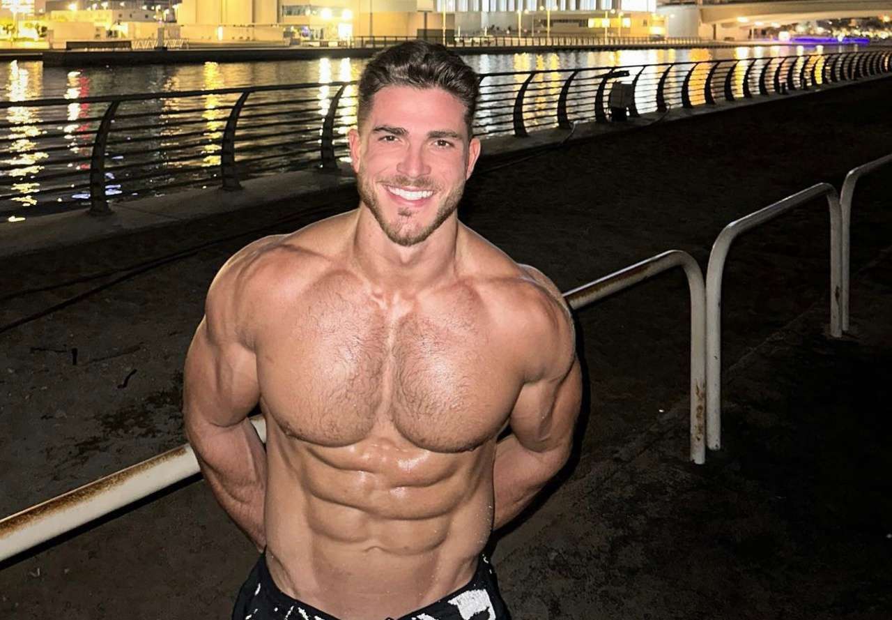 Роман Капаклы