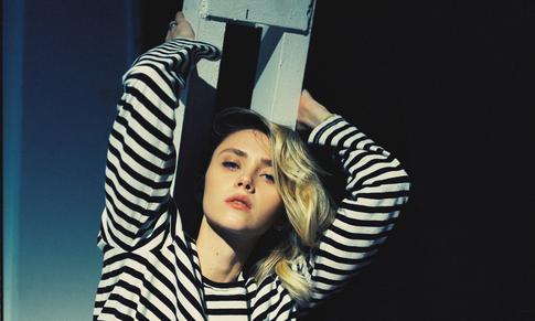 Актриса Варвара Феофанова — о кормлении сына на площадке, съемках и семейных посиделках