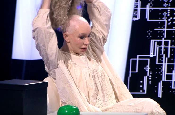 Актриса показала, как выглядит без парика