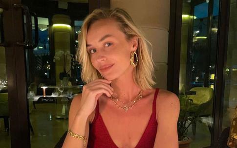 Полина Гагарина закрутила роман с танцором