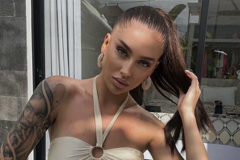 Роман Капаклы и его избранница спровоцировали слухи о расставании