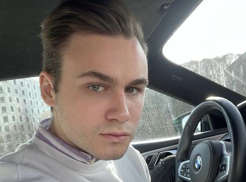 Блогер Николай Соболев рассказал о ссоре с родителями из-за нежелания эмигрировать в США