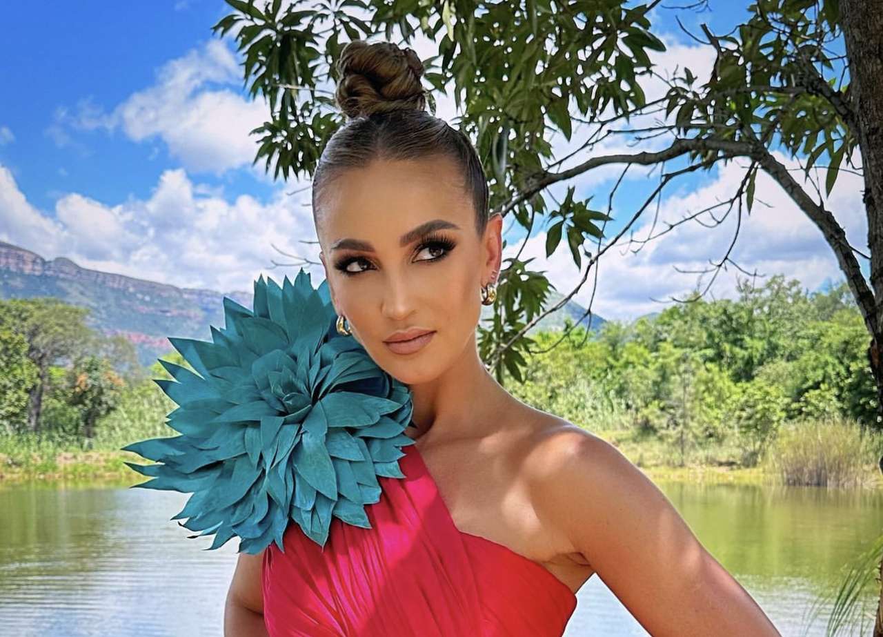 Ольга Бузова