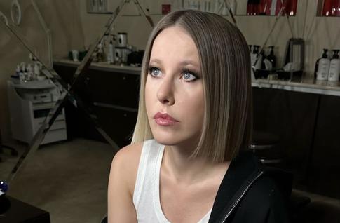 Собчак предстала с округлившимся животом