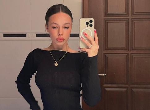 Инстасамка рассказала о травле в школе: «Пока ты будешь просто плакать, кто-то за тебя будет делать великие дела»