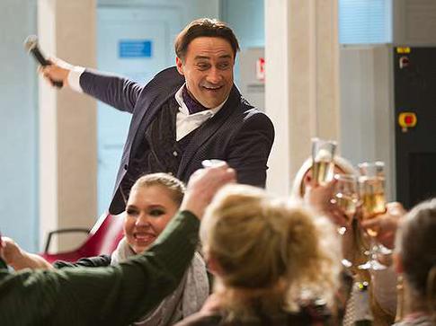 Камиль Ларин рассказал о своей любви к готовке: «Отлично жарю картошку с луком»