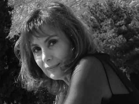 Певица Лизета Николау умерла после падения с лестницы