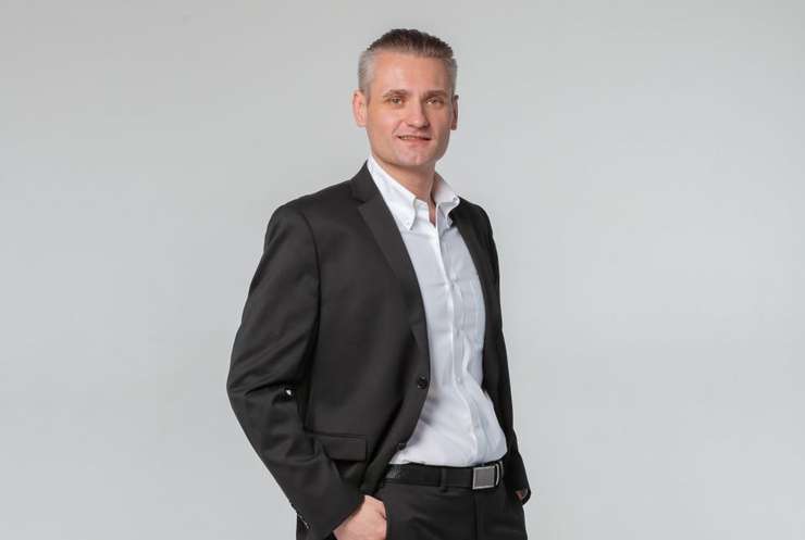 Владимир Лосев, стоматолог Владимир Лосев, стоматолог